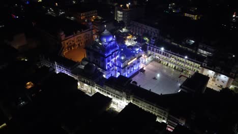 una toma de drones del famoso takht sri patna sahib es un gurdwara en el vecindario de patna sahib india fue para conmemorar el lugar de nacimiento del gurú gobind singh