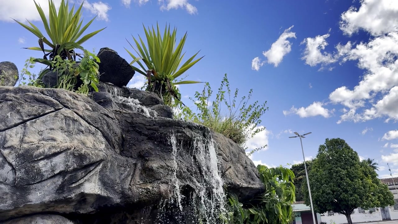 Slow Motion, Paesaggi da giardino, Fontane artificiali, Creazione di cascate, Viaggi tropicali, Elementi urbani.
