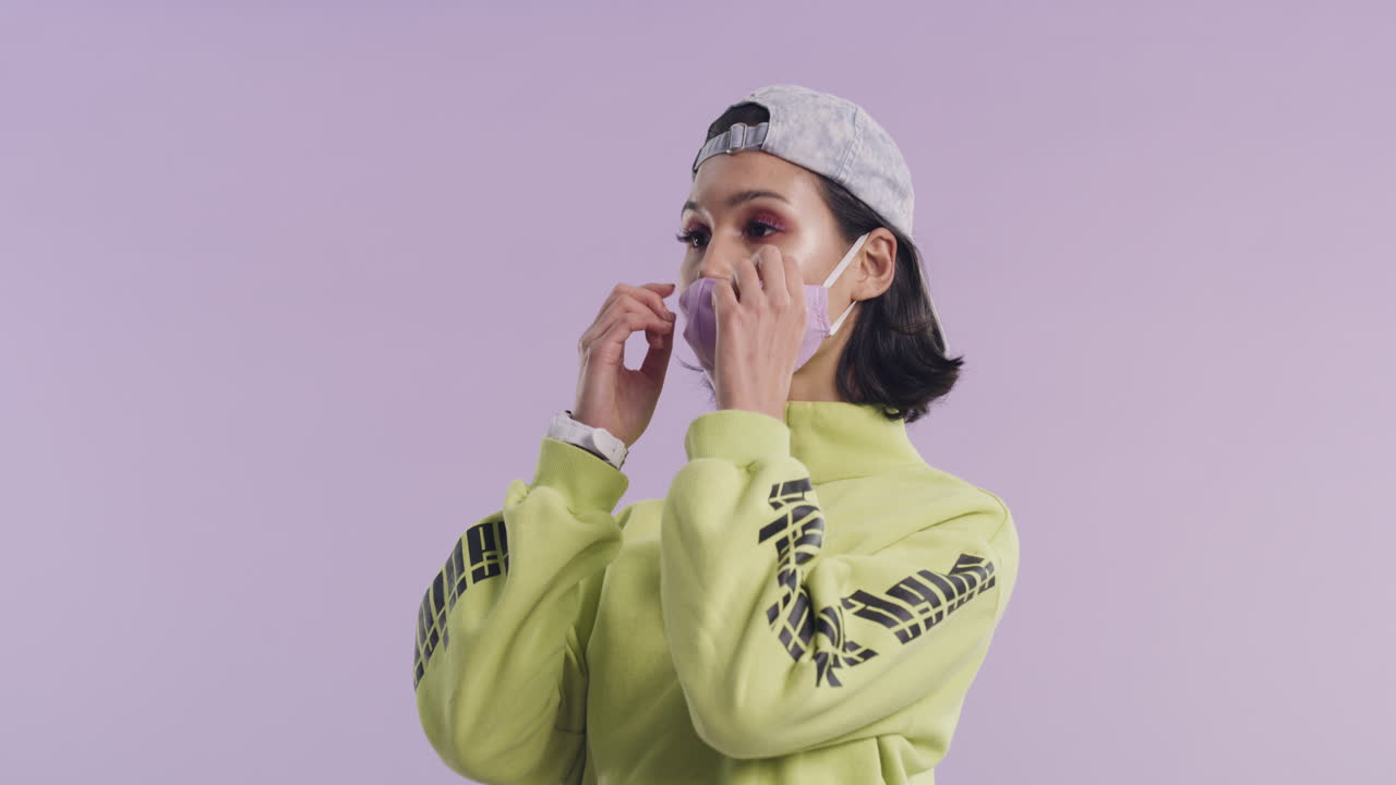 Let's wear our masks and take care of ourselves