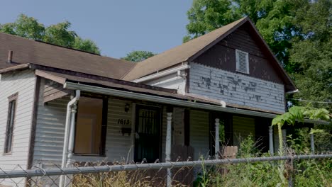 abandoned home on the eastside of columbus ohio