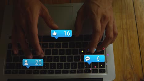 Animation-Sich-ändernder-Zahlen-Und-Symbole-In-Nachrichtenfeldern,-Abgeschnittene-Hände-Eines-Gemischtrassigen-Mannes,-Der-Einen-Laptop-Benutzt