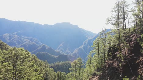 Aerial-drone-footage-of-Caldera-Taburiente-National-Park-on-the-volcanic-island-of-La-Palma,-Canary-Islands