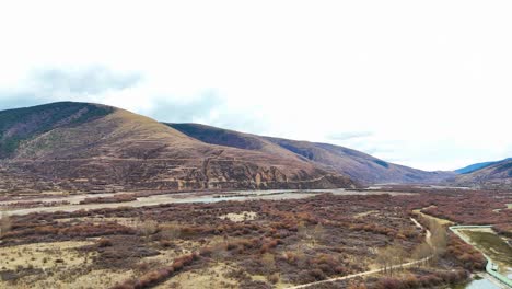 Drone-view-of-landscape-of-Sertar-County,-Sichuan-the-border-between-China-and-Tibet