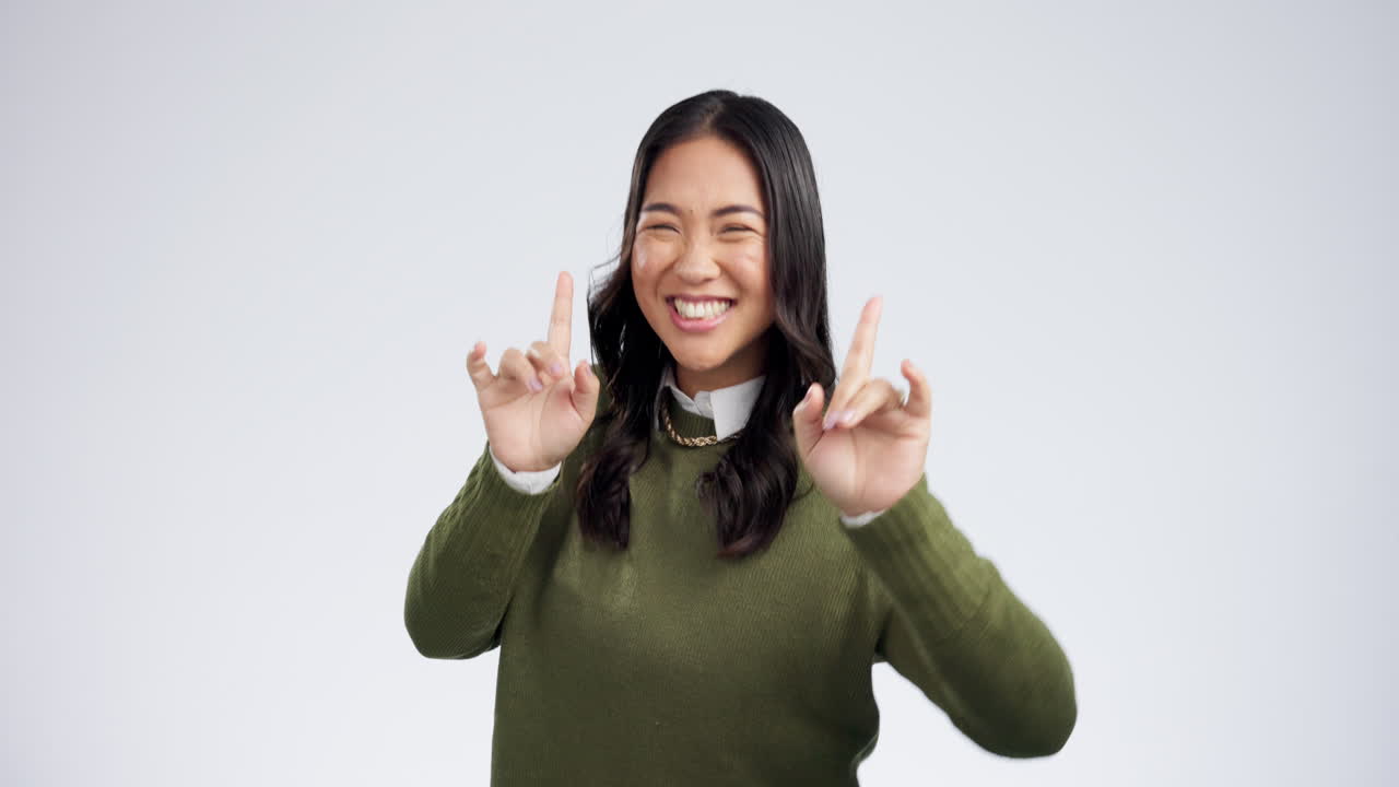 춤, 축하, 행복한 아시아 여성