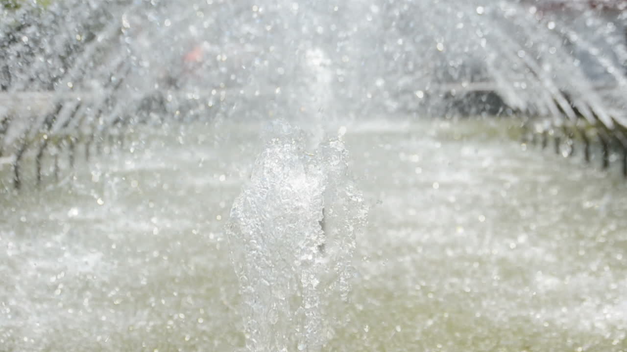 Fontana. Movimento lento