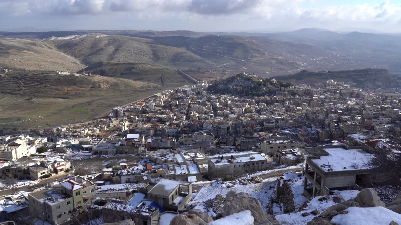 majdal shams y el monte hermon en un invierno nevado