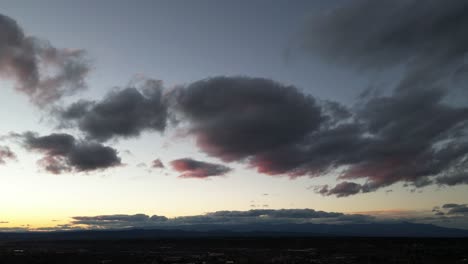 timelapse de drones al atardecer de santa fe, nm