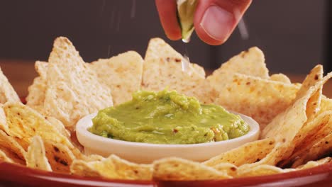 guacamole and tortilla chips