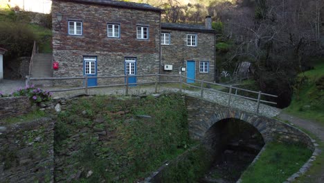 The-beautiful-village-of-Piódão-in-Portugal,-with-houses-made-of-shale-stone