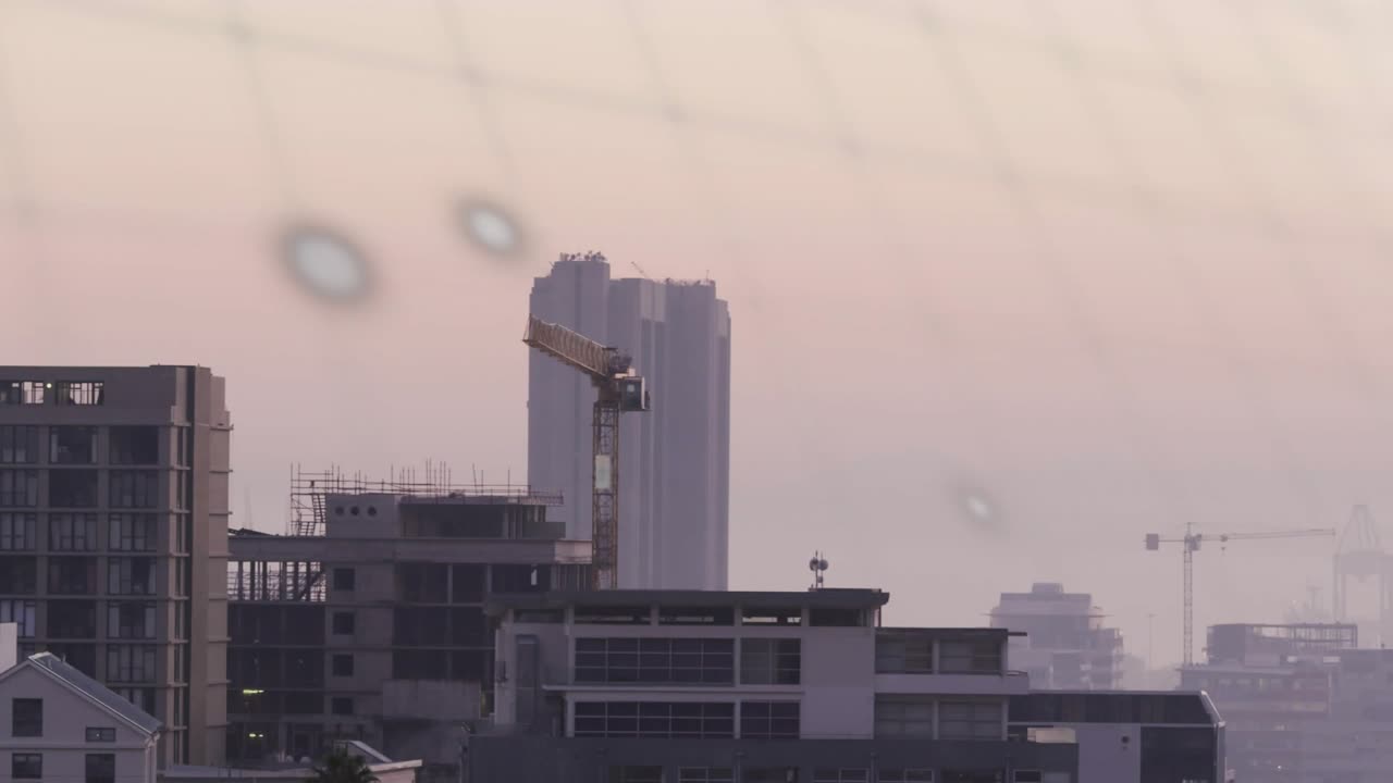Text fading starting sequence, graphics sliding, pie growing over tower, showing construction data