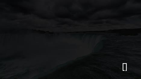 niagara falls at night