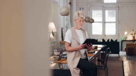 business woman with tablet
