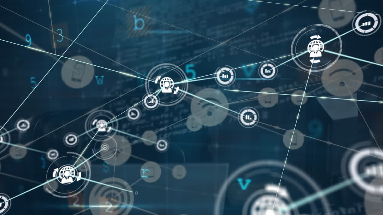 animación de la red de conexiones con iconos sobre hacker masculino caucásico y procesamiento de datos