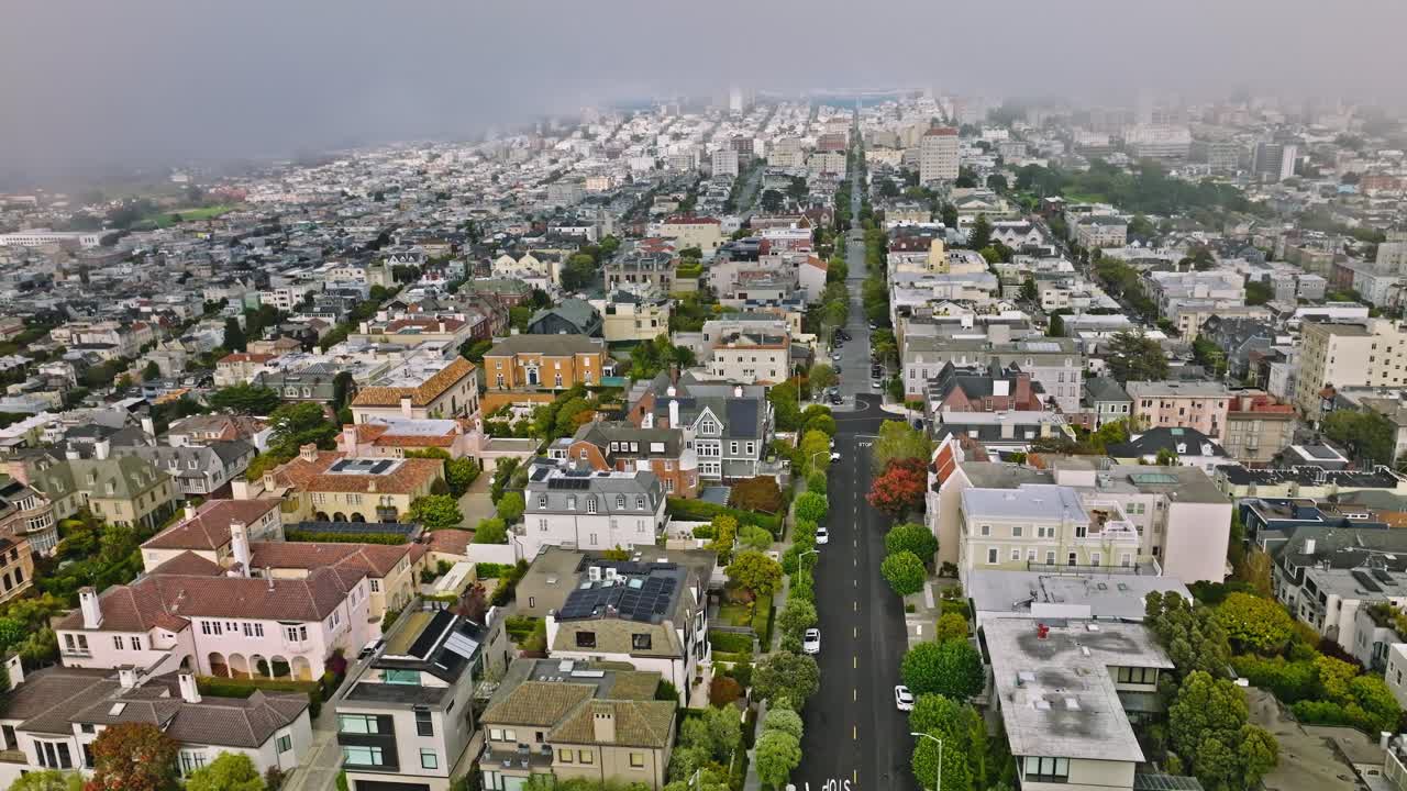 Typical street in a neighborhood of San Francisco California