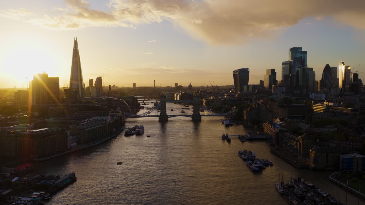 해질녘 런던 스카이라인