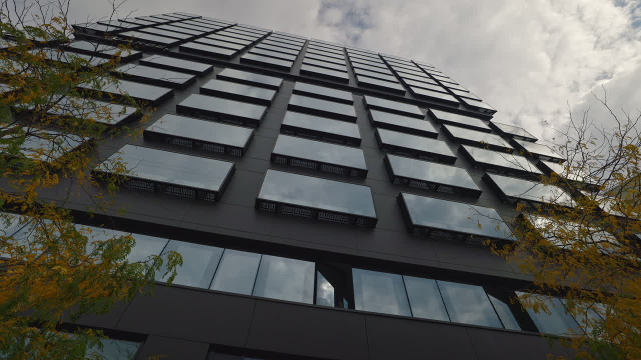 Arquitectura moderna del edificio