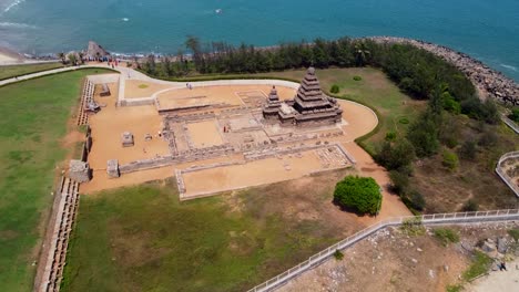 Luftaufnahme-Des-Küstentempels-Von-Mahabalipuram