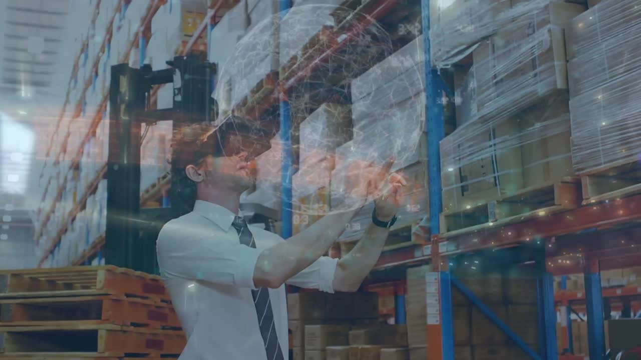 animación del procesamiento de datos financieros sobre las personas que trabajan en el almacén