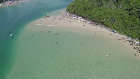 Schönes-Klares-Wasser---Talbuddgera---Gold-Coast-Queensland---Australien---Antenne