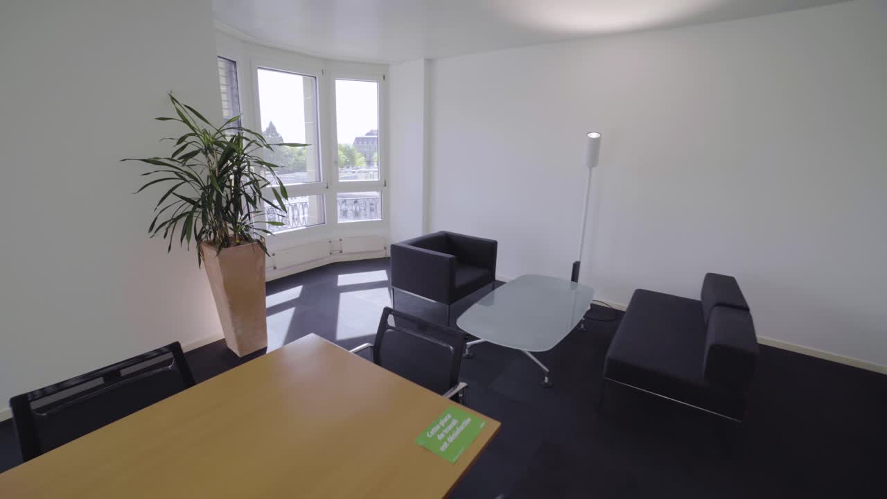 Sunny Office Tour Workplace Appointment