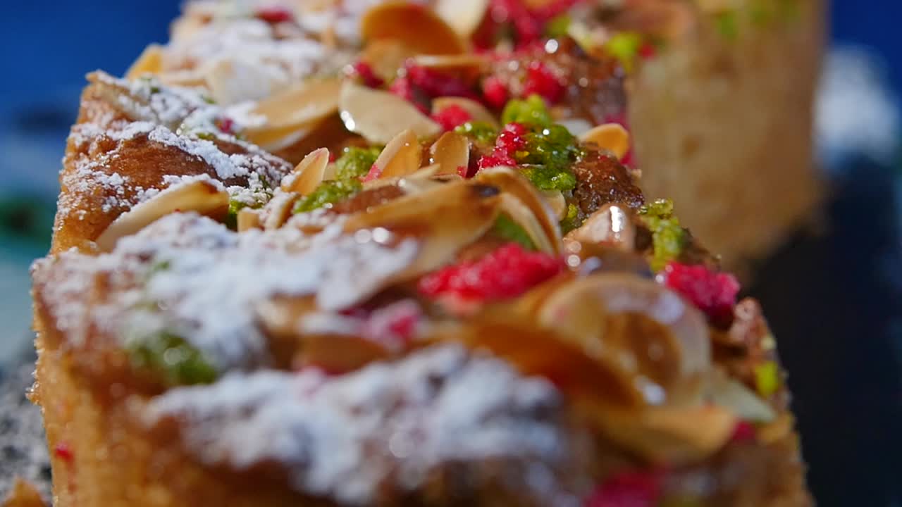 아몬드 라즈베리 케이크