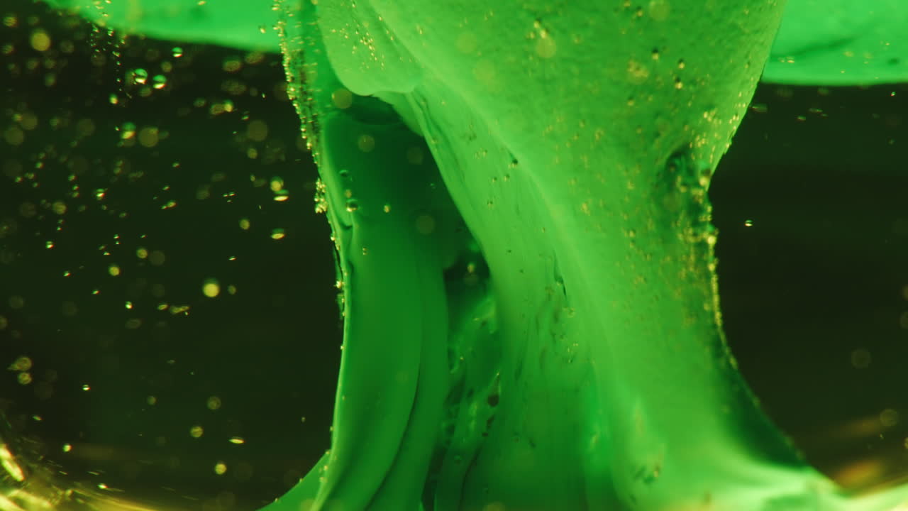 Abstract Green Fluid Experiment