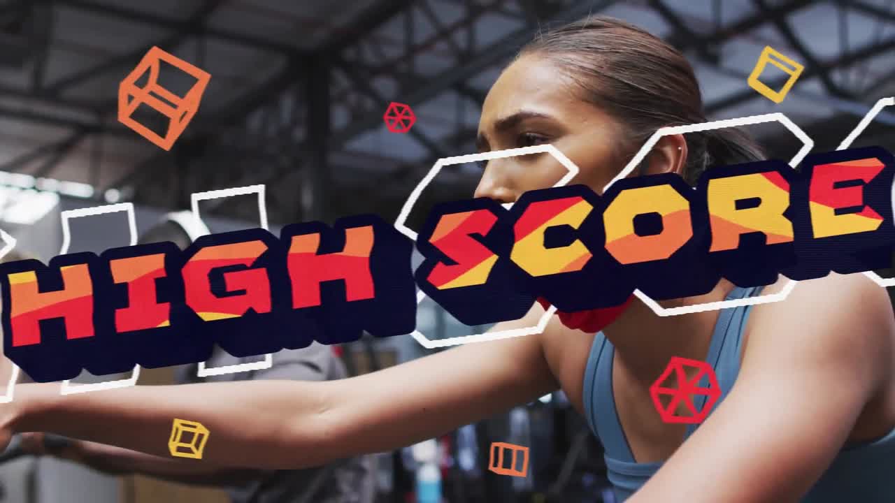 texto de puntaje alto contra mujer afroamericana con máscara facial bajada en bicicleta estacionaria en el gimnasio