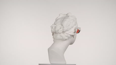 ancient bust with 3d glasses