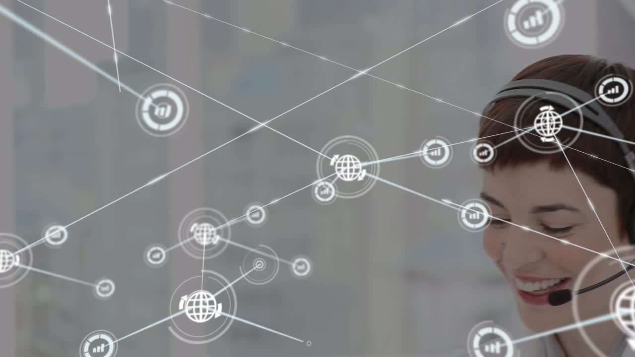 전화 헤드 ⁇ 을 착용 한 사업가 여성 위에 연결 네트워크와 아이콘의 애니메이션