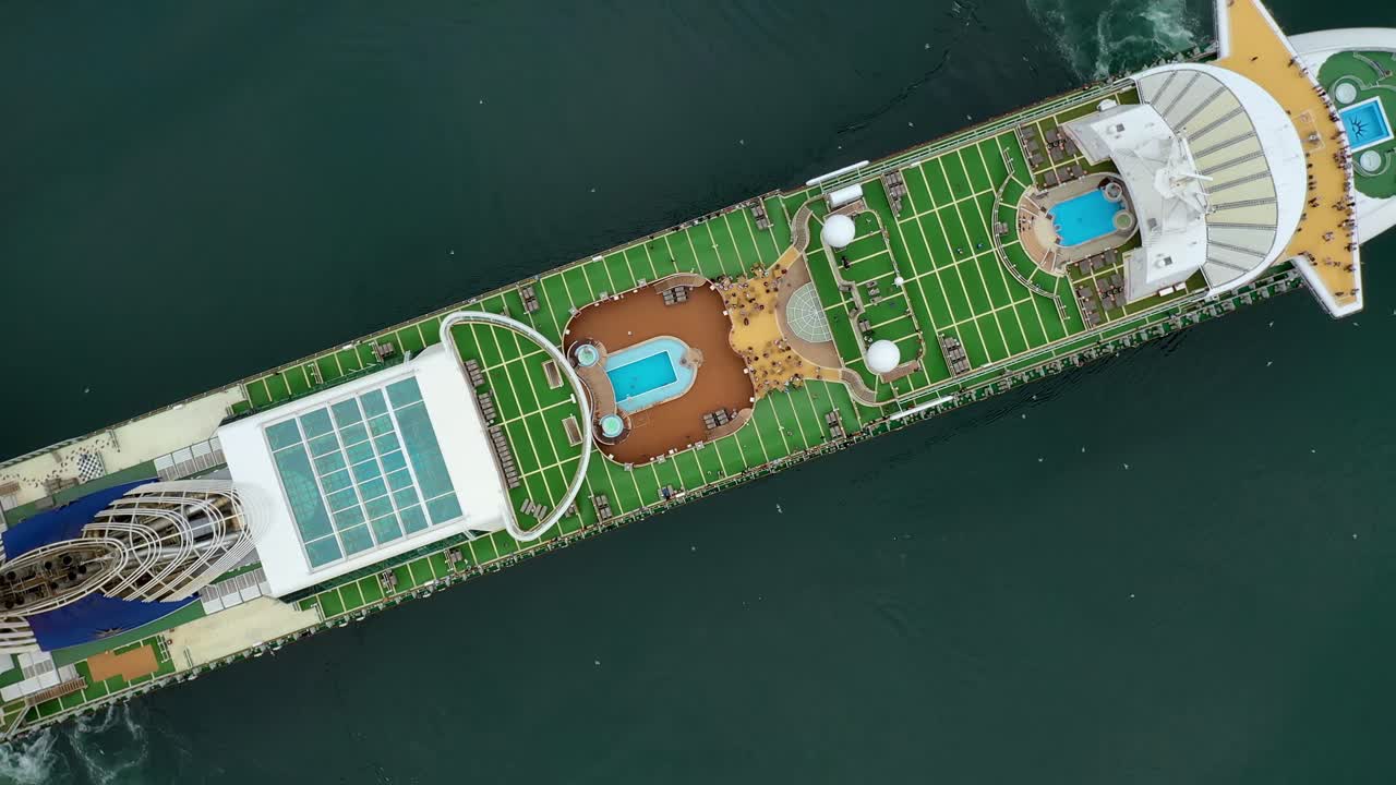 크루즈 선박, 크루즈 라인 선박 sognefjord 또는 sognefjorden, 노르웨이