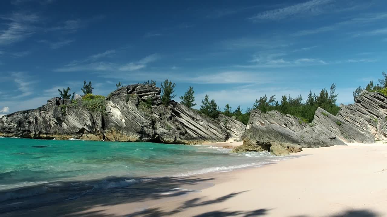 Stonehole Bay Beach is a lovely beach on the South Shore coastline of Bermuda