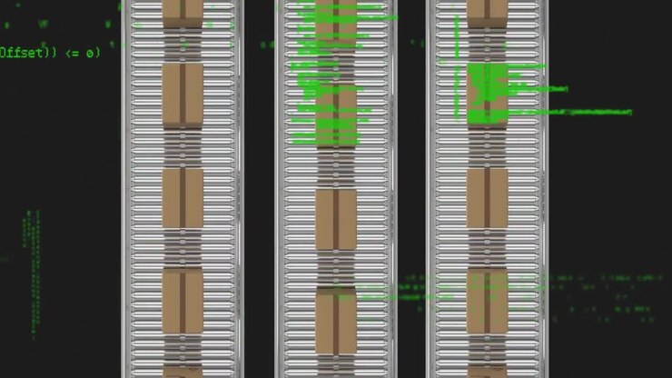 Databehandling mod et ovenfra-perspektiv af flere leveringskasser på et transportbånd