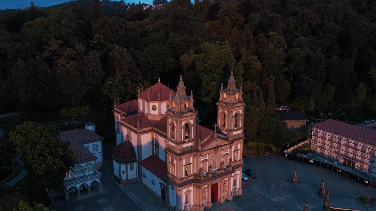 Luftfoto - Bom Jesus do Monte-helligdommen i Braga ved solnedgang. Portugal.