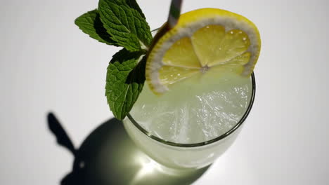 refreshing iced lemonade with mint
