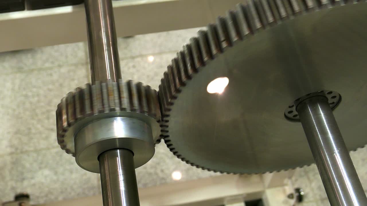 máquinas de transmisión de cadena con engranajes y cadenas de rodillos