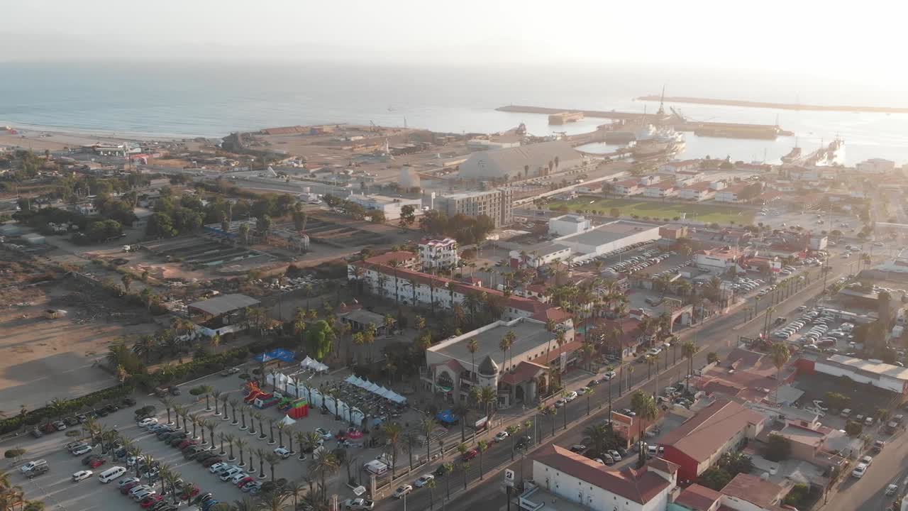 Vista aérea del puerto en Ensenada, Baja California