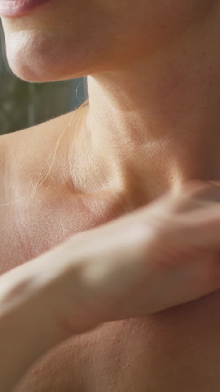 피부 관리 루틴을 가진 여성