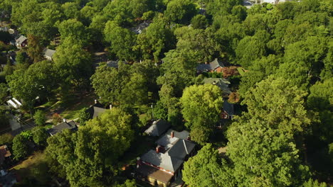 sobrevuelo de drones desde la cámara de south charlotte hasta el horizonte
