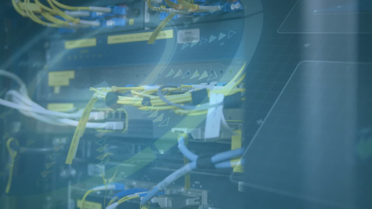 animacja przetwarzania danych z skanowaniem zakresu na serwerach komputerowych