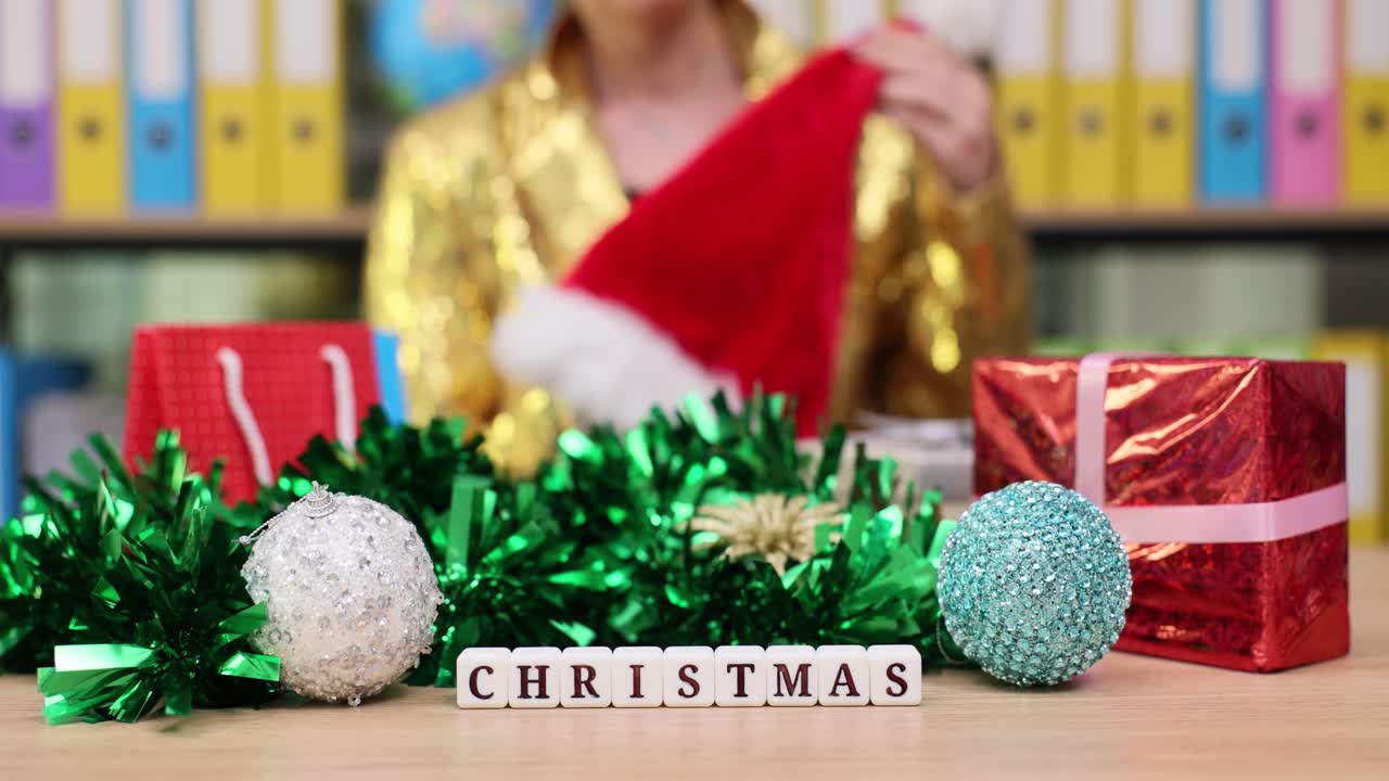 Christmas decorations in the office