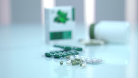 píldoras de medicina homeopática. suplemento médico orgánico. píldoras de hierbas