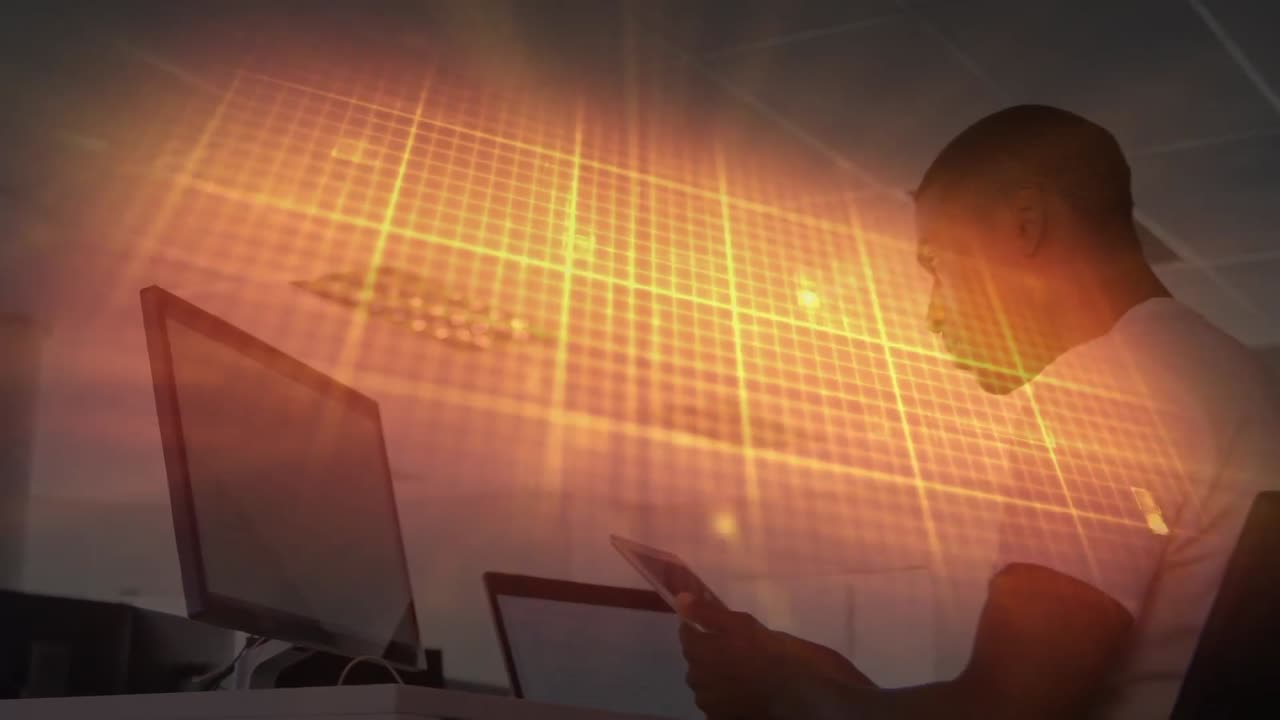 animazione della linea di salvezza sugli uomini usando il computer