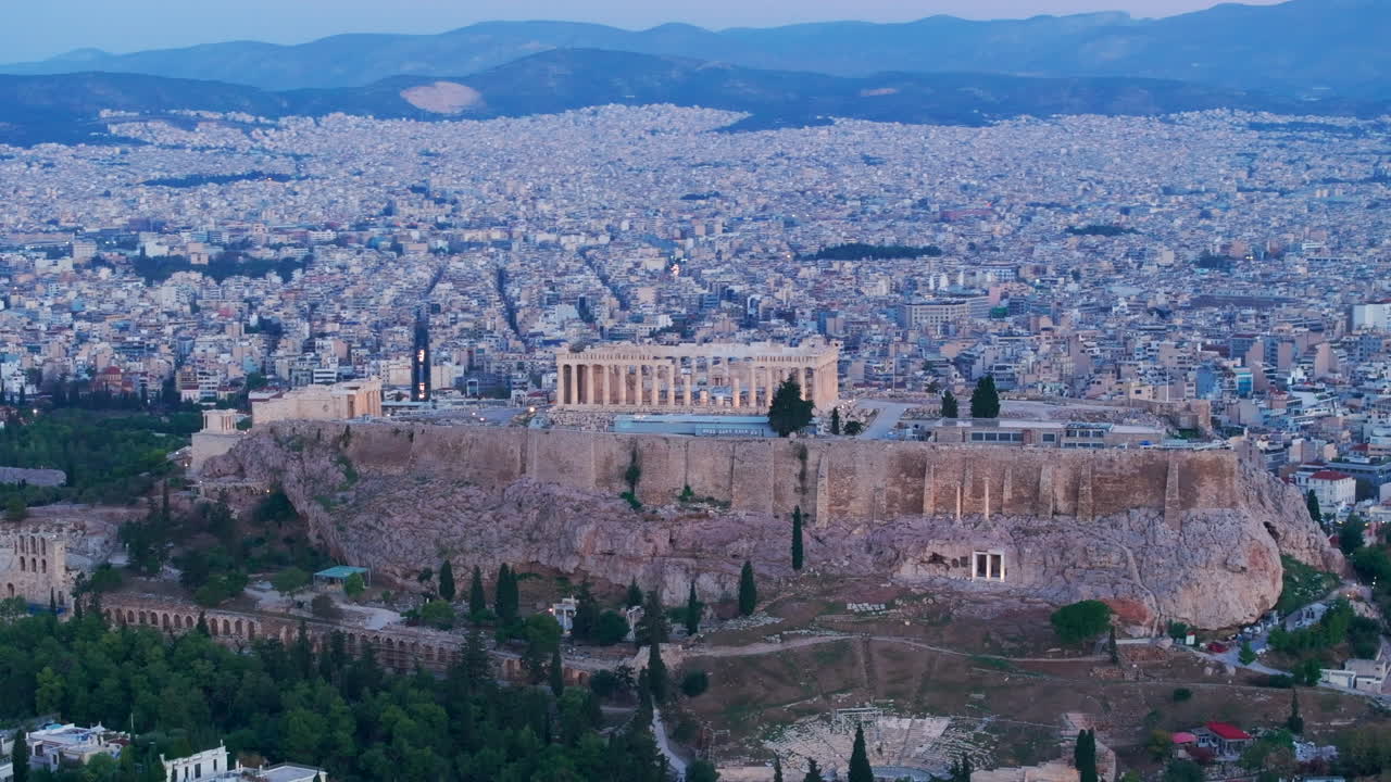 새벽 에 아크로폴리스 의 밀접 한 순환 에 대한 공중 촬영