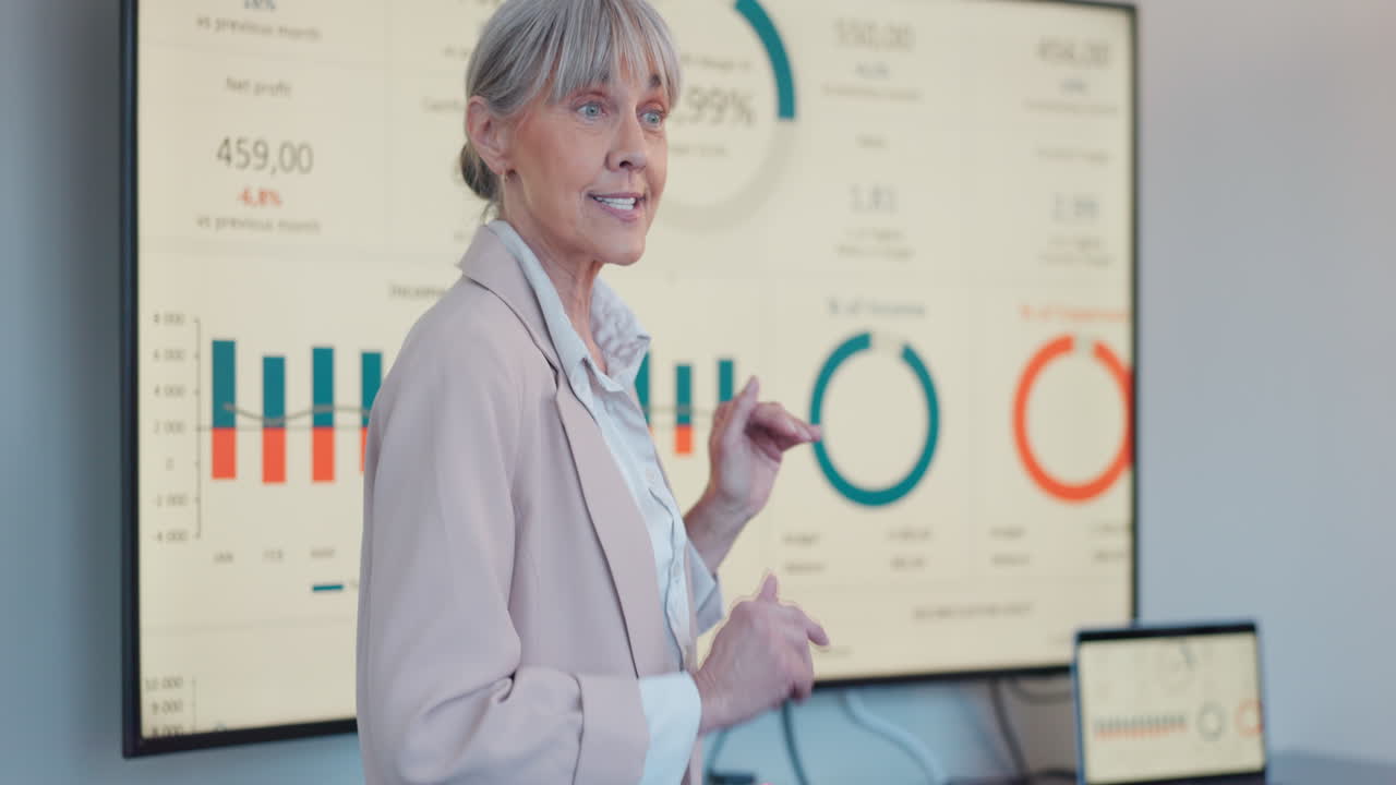 negocios, presentación y mujer oradora