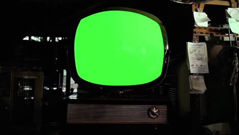 pantalla verde retro de la televisión. primer plano. despliegue. resolución de 4k.