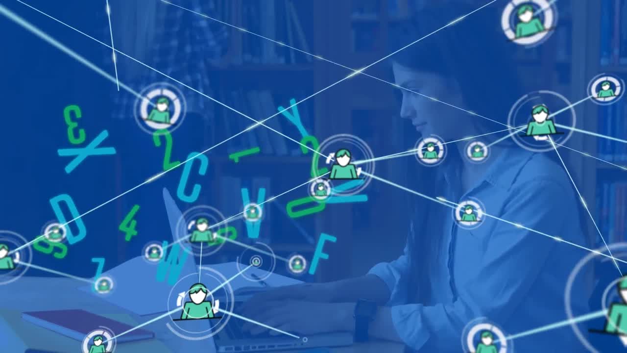 animación de la red de conexiones sobre la mujer usando computadora