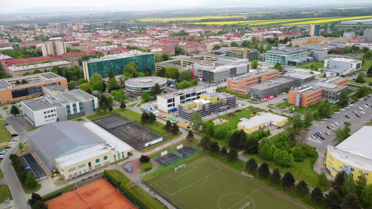 República Tcheca, Universidade VSB de Ostrava, complexo multifuncional, De, Dron4K