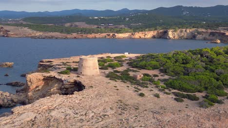 Mediterráneo-Costero-Atardecer-Antigua-Torre-Histórica