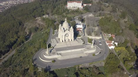 Aerial-Landscape-of-Viana-do-Castelo-and-Santa-Luzia-Cathedral,-Portugal