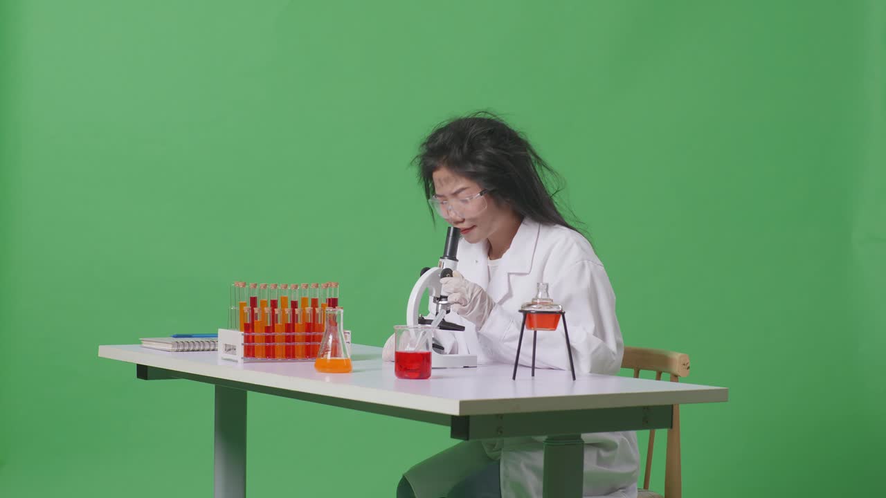 científico en el trabajo